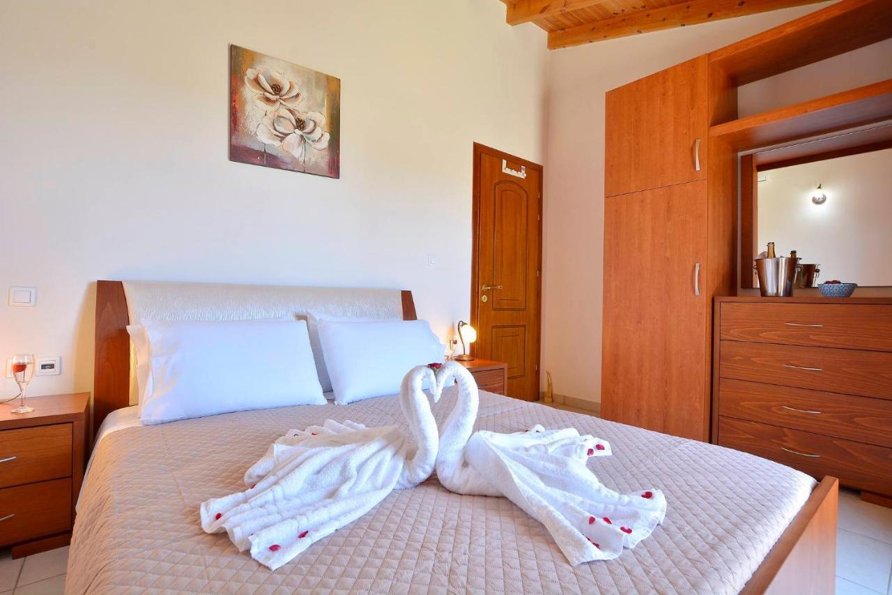 La Casa Del Sole Villa Halikounas ภายนอก รูปภาพ